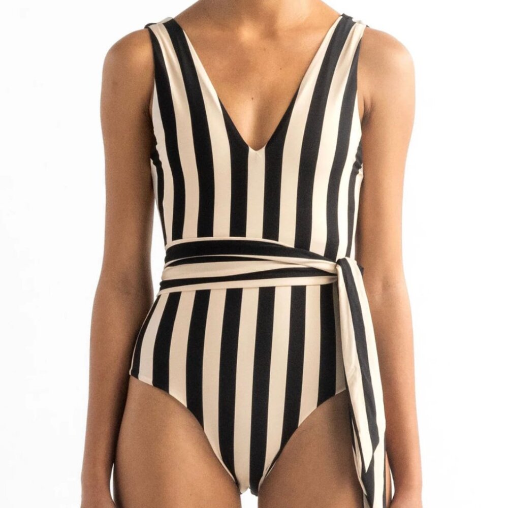 Encantadore, Vero Black Stripes One Piece, NWT,‎ Sz XS